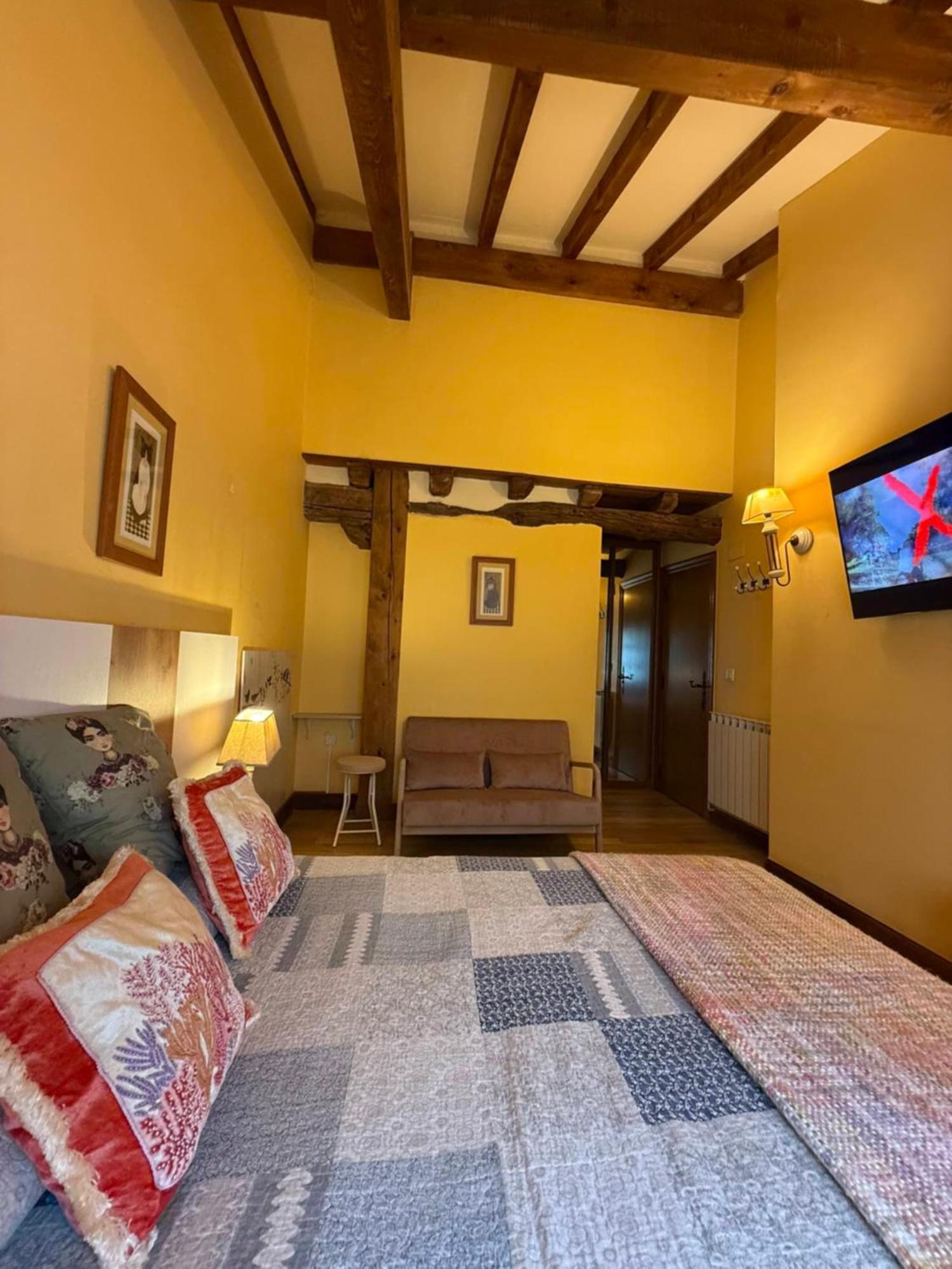 Casa Peluaga Vendégház Oiartzun Kültér fotó