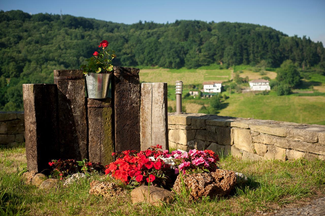 Casa Peluaga Vendégház Oiartzun Kültér fotó
